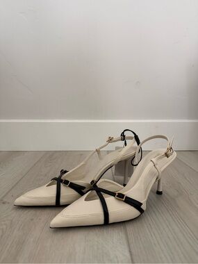 Zara Pointed toe sling back heels